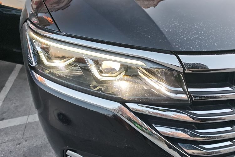 大众 威然 2023款 改款 380TSI 尊贵版车身外观8