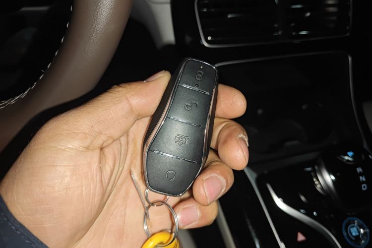 比亚迪 秦PLUS 2023款 冠军版 EV 610KM卓越型中控内饰11