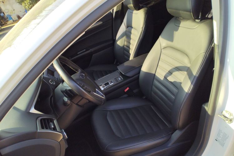 福特 蒙迪欧 2017款 EcoBoost 200 时尚型局部细节19