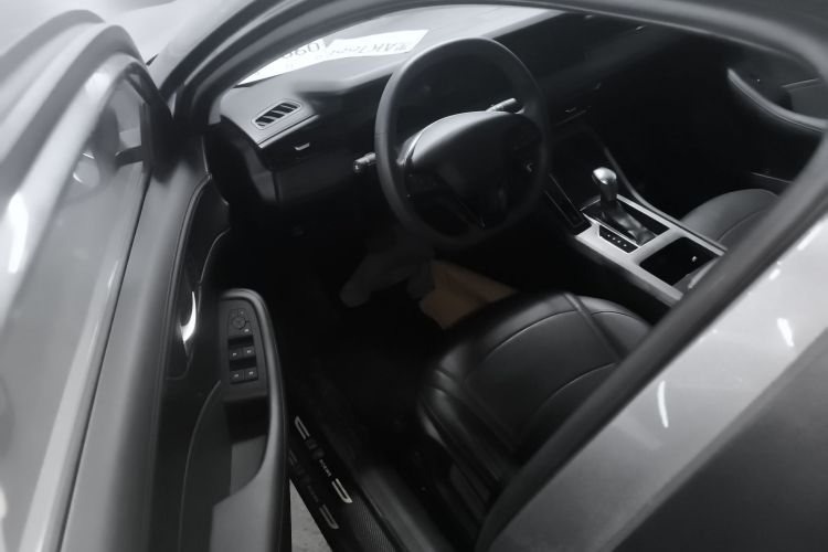 荣威i5 2023款 1.5L CVT豪华版中控内饰7003