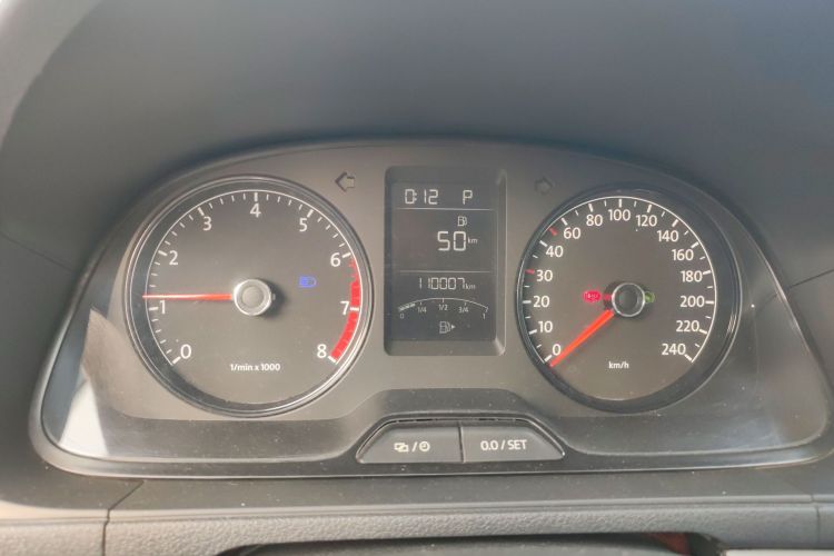 大众 朗行 2013款 1.6L 自动风尚型中控内饰14