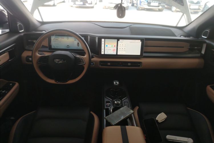 吉利汽车 吉利icon 2023款 1.5TD 巧克力醇巧版中控内饰12