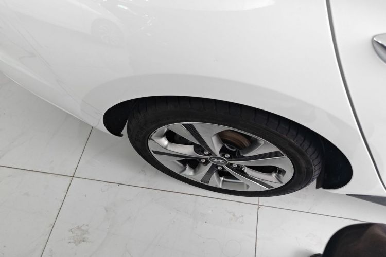 现代 菲斯塔 2019款 280TGDi 运动版 国VI车身外观6008