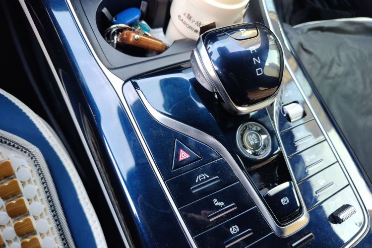 比亚迪 秦PLUS 2021款 DM-i 120KM 旗舰型中控内饰18