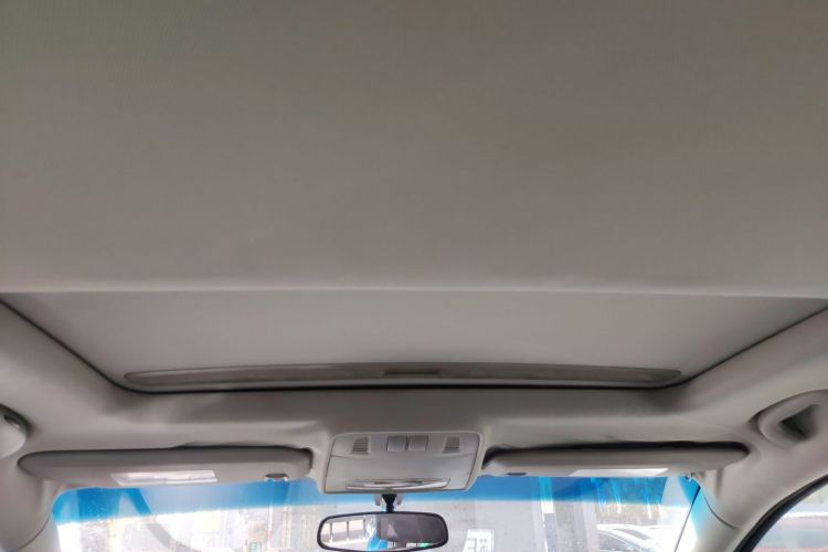 别克 英朗 2014款 XT 1.6L 自动时尚版中控内饰22