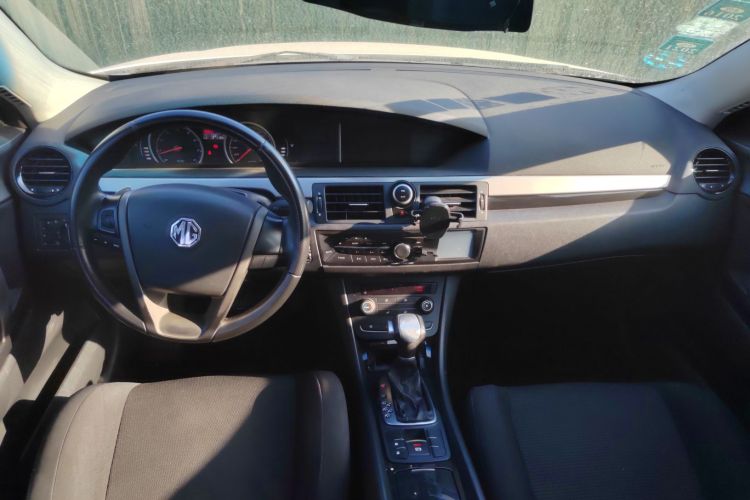 名爵 MG6 2014款 掀背 1.8L 自动驾值版中控内饰12