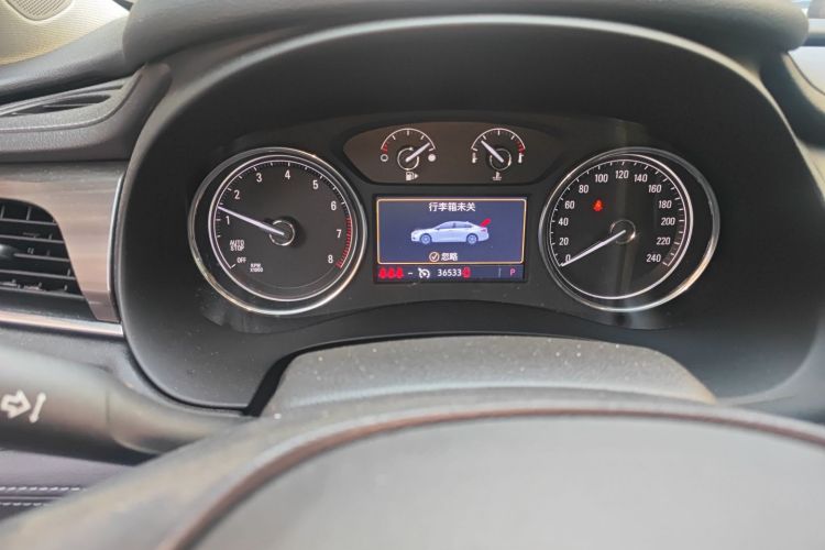 别克 君越 2021款 652T 豪华型中控内饰15