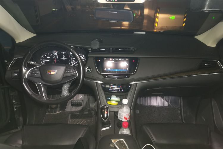 凯迪拉克XT5 2018款 25T 豪华型中控内饰12