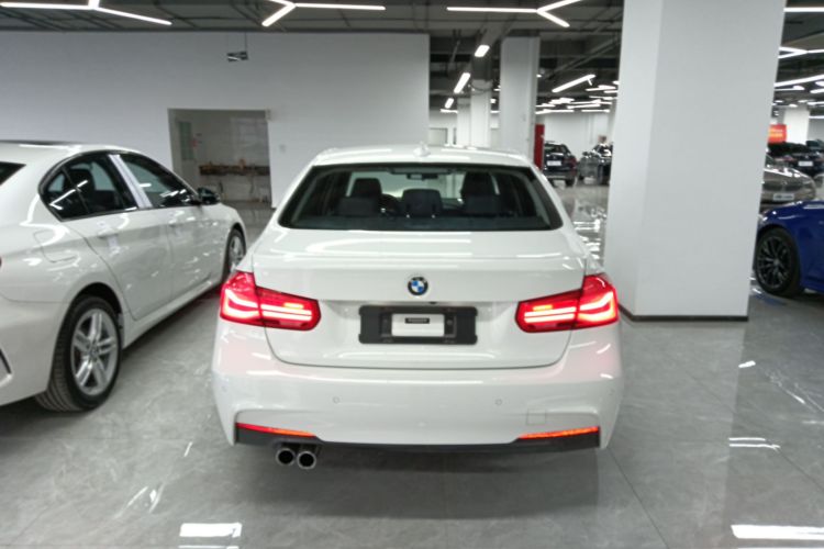 宝马3系 2017款 320Li M运动型车身外观6