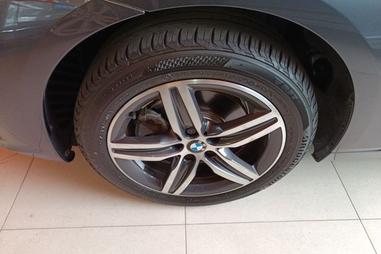 宝马2系多功能旅行车 2015款 218i 运动设计套装车身外观6007