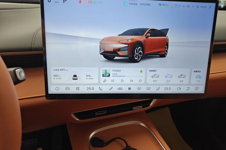 深蓝汽车 深蓝S07 2024款 215Max 乾崑智驾ADS SE增程版中控内饰14