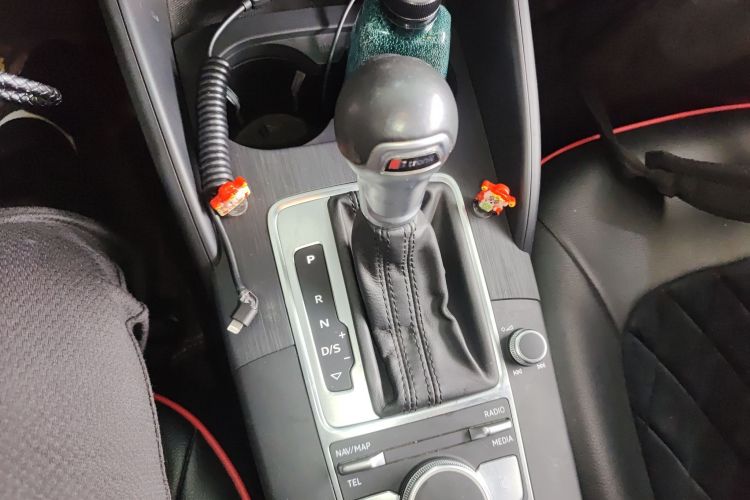 奥迪A3 2020款 Sportback 35 TFSI 进取型 国VI中控内饰18