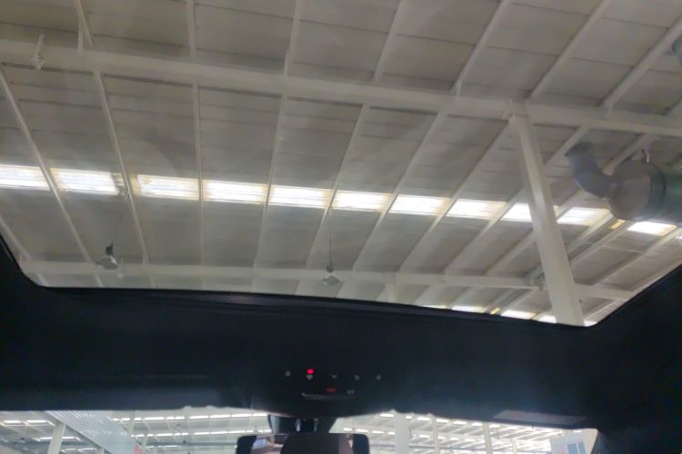 奔驰E级(进口) 2021款 改款 E 260 豪华型运动版中控内饰22