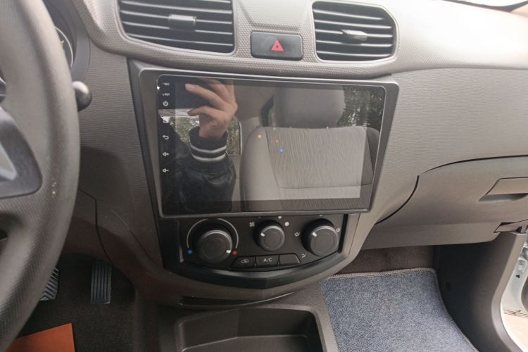 五菱汽车 五菱宏光 2020款 1.2L S基本型国VI LSI中控内饰16