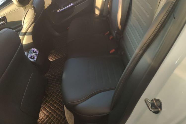 奔驰C级 2022款 C 260 L 运动版中控内饰21