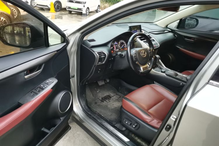 雷克萨斯NX 2015款 200t 全驱 锋尚版中控内饰20