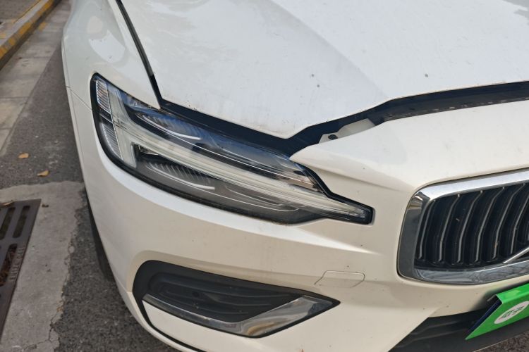 沃尔沃S60 2021款 T4 智逸豪华版车身外观6006