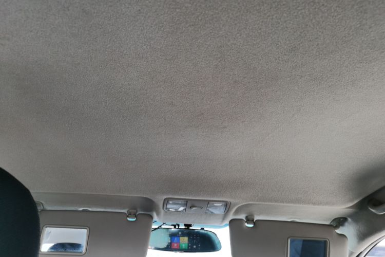 起亚K2 2015款 三厢 1.4L MT GLS局部细节22