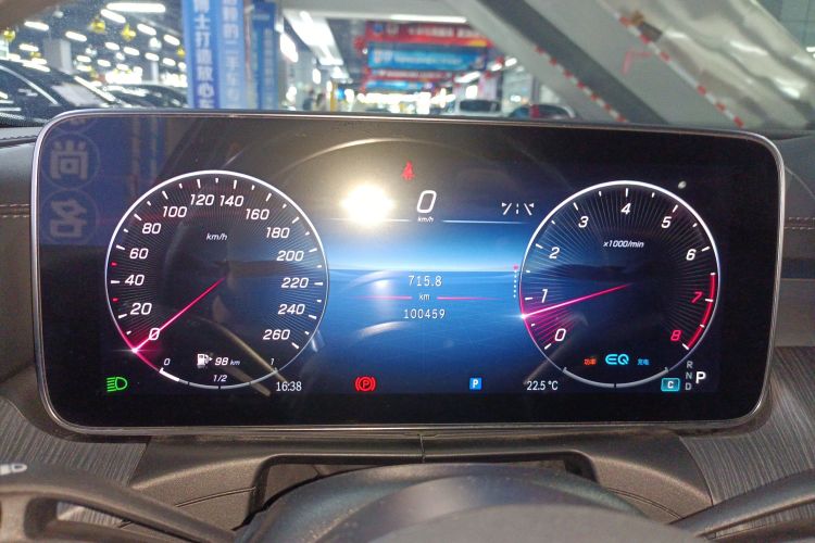 奔驰C级 2022款 C 200 L 运动版中控内饰14