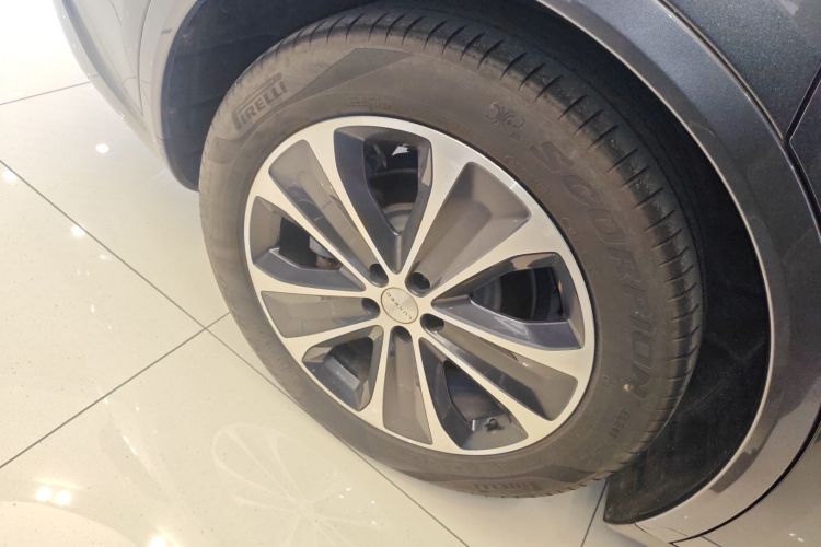 鸿蒙智行 智界R7 2025款 增程 251km Max车身外观6008