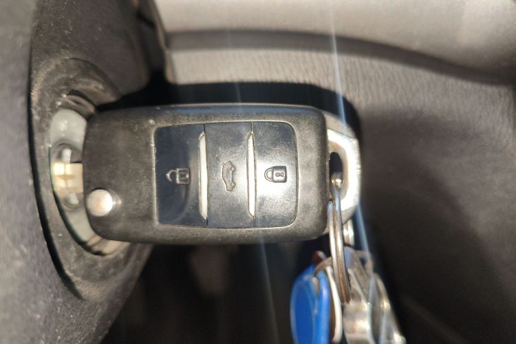 长安凯程 长安欧尚A600 2016款 1.5L 手动精英型7座中控内饰11