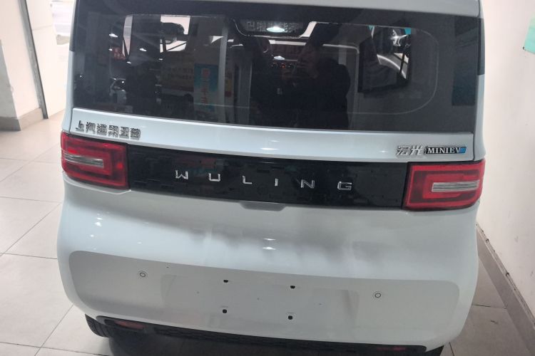 五菱汽车 宏光MINIEV 2022款 自在款 磷酸铁锂车身外观6