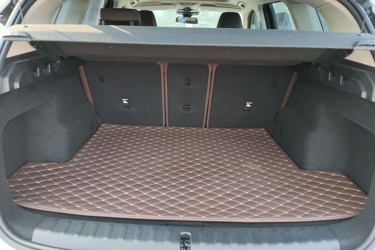 宝马X1 2023款 xDrive25Li X设计套装机舱底盘23