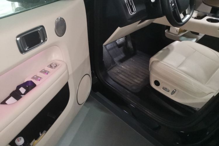 理想汽车 理想L6 2024款 Pro中控内饰20