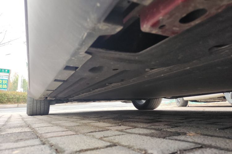 比亚迪 汉 2021款 EV 标准续航版豪华型局部细节9002