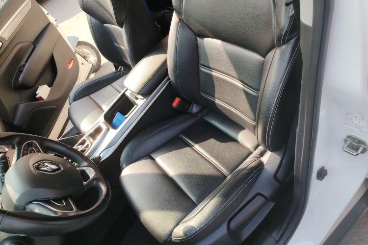 雷诺 科雷傲 2017款 2.0L 两驱领先版中控内饰19