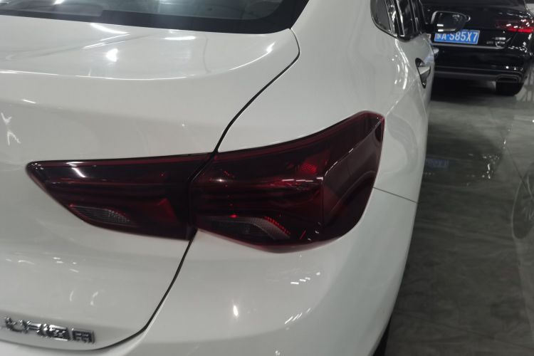 雪佛兰 科沃兹 2020款 325T 自动欣悦版车身外观9