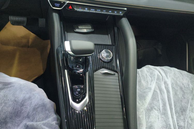 吉利汽车 星越L 2024款 2.0TD DCT EVO两驱长风版局部细节18