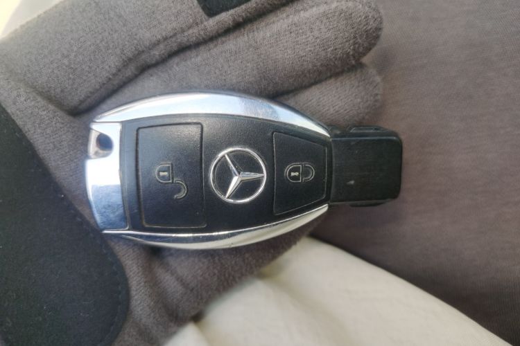 奔驰GLK级 2015款 GLK 260 4MATIC 动感型 极致版中控内饰7001