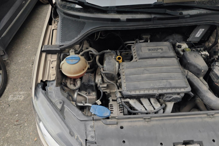 大众 捷达 2015款 质惠版 1.6L 自动时尚型局部细节9006