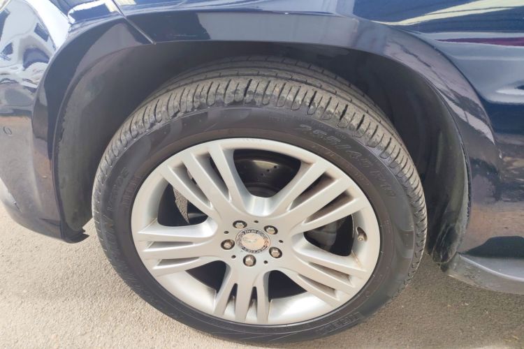 奔驰GLK级 2015款 GLK 260 4MATIC 动感型 极致版车身外观35