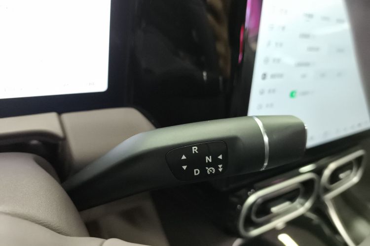 零跑汽车 零跑C11 2023款 增程 300舒享版局部细节18