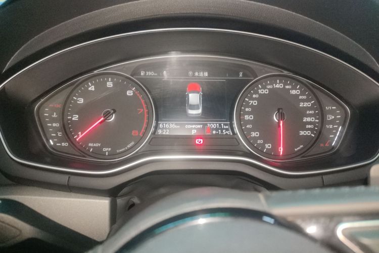 奥迪A4L 2018款 30周年年型 40 TFSI 进取型中控内饰14