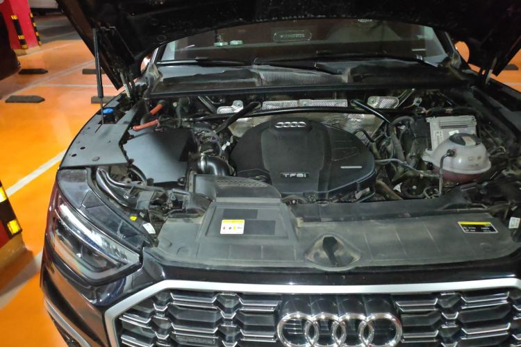 奥迪Q5L 2022款 改款 40T 豪华动感型局部细节9006