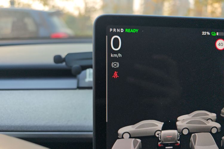 特斯拉 Model Y 2023款 后轮驱动版中控内饰14