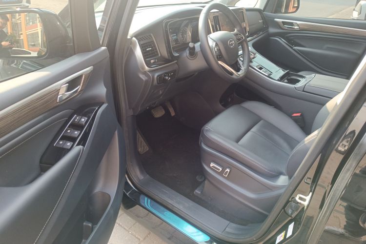 广汽传祺 传祺M8 2021款 领秀系列 390T 尊享版中控内饰20