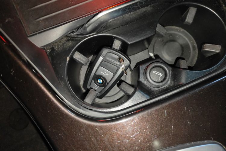 宝马X4 2014款 xDrive20i X设计套装中控内饰11