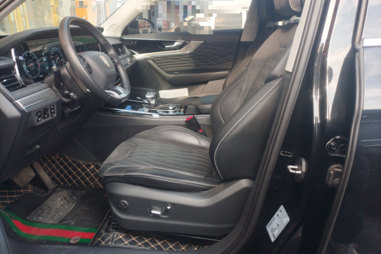 红旗HS5 2022款 改款 2.0T 智联旗享版中控内饰19