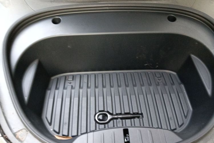 特斯拉 Model 3 2022款 后轮驱动版局部细节24