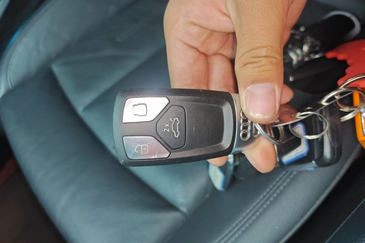 奥迪A5 2020款 Coupe 40 TFSI 时尚型 国VI中控内饰7001