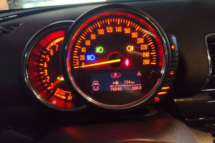 MINI Clubman 2016款 1.5T COOPER 鉴赏家版中控内饰14