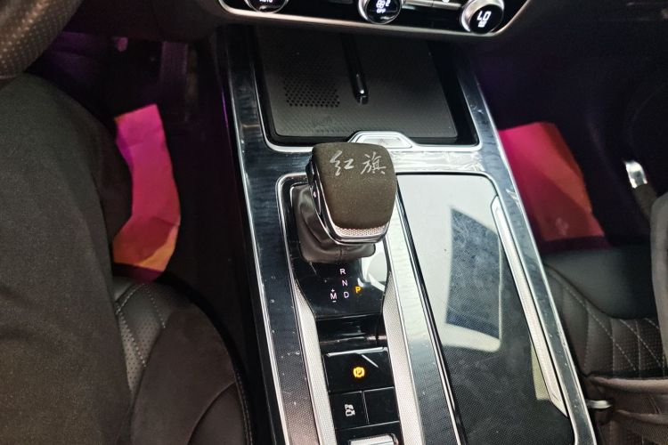 红旗HS5 2023款 2.0T 旗享Pro版中控内饰18