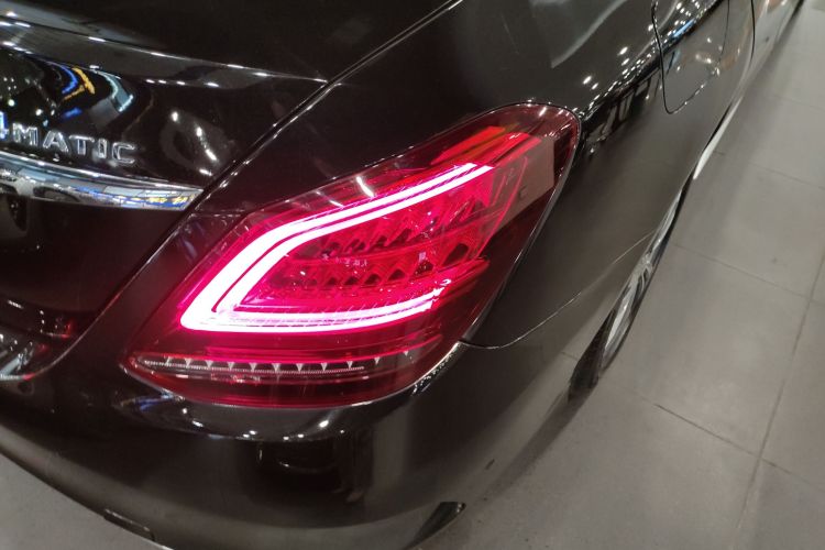 奔驰C级 2019款 C 180 L 时尚型运动版车身外观6006