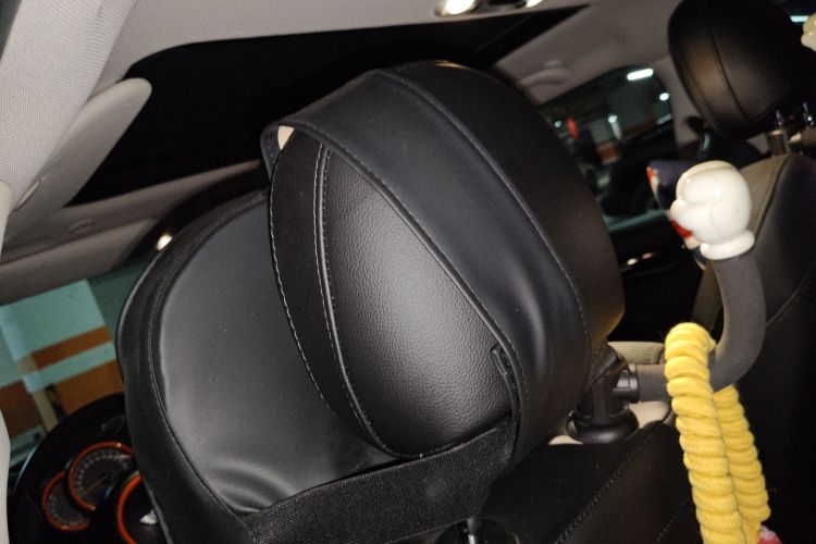 MINI 2016款 2.0T COOPER S 先锋派 五门版局部细节22