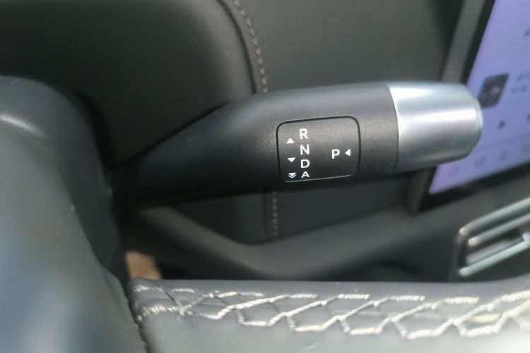 理想汽车 理想L8 2024款 Ultra中控内饰18