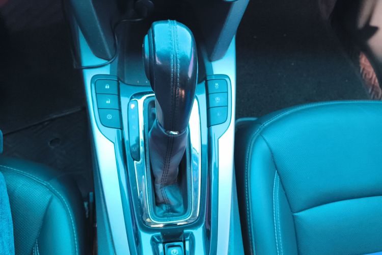 雪佛兰 迈锐宝 2018款 530T 自动豪华版中控内饰18